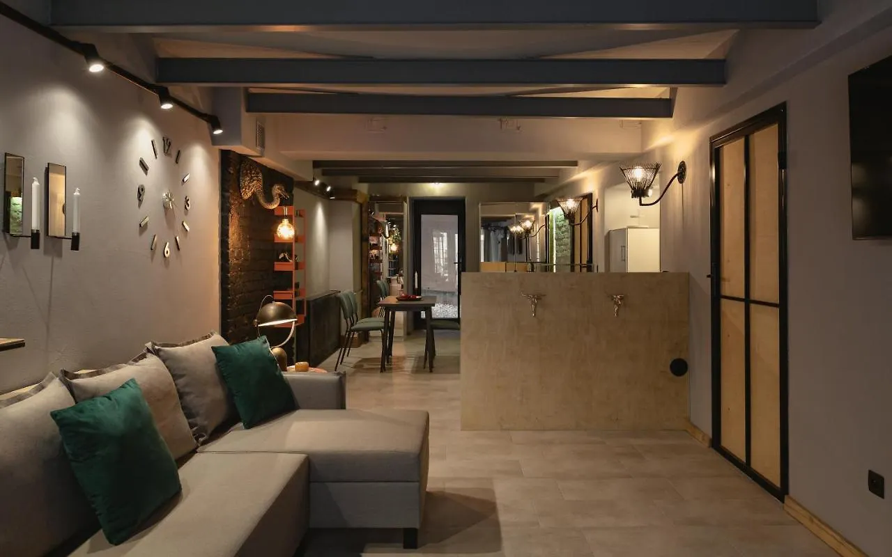 City Garage Apartment - Lwowska 9 Warsaw