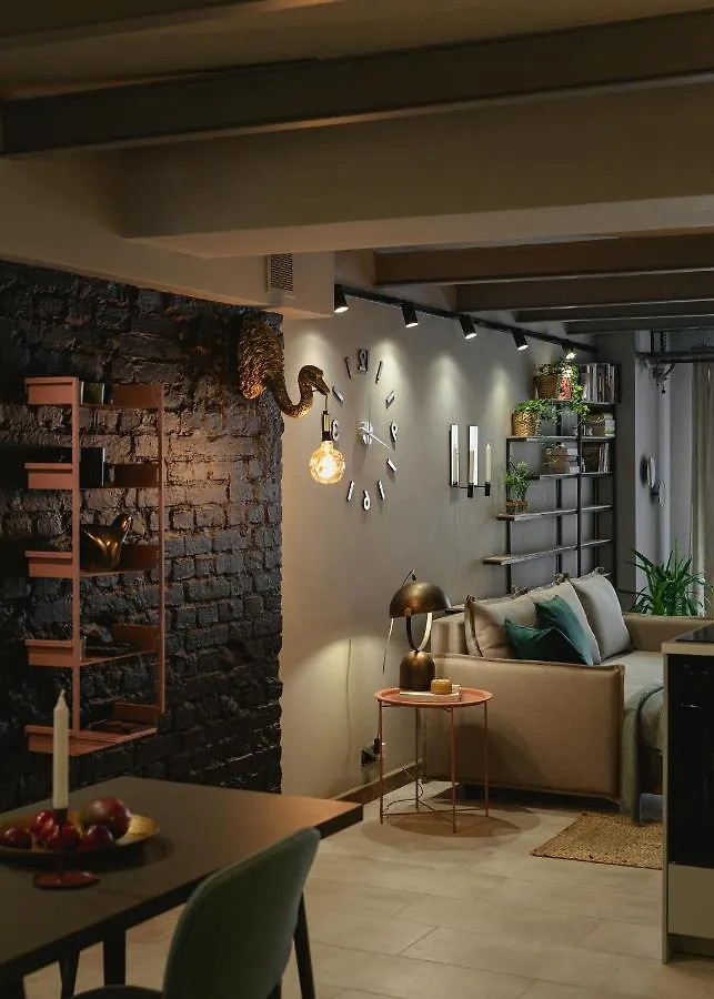 City Garage Apartment - Lwowska 9 Warsaw